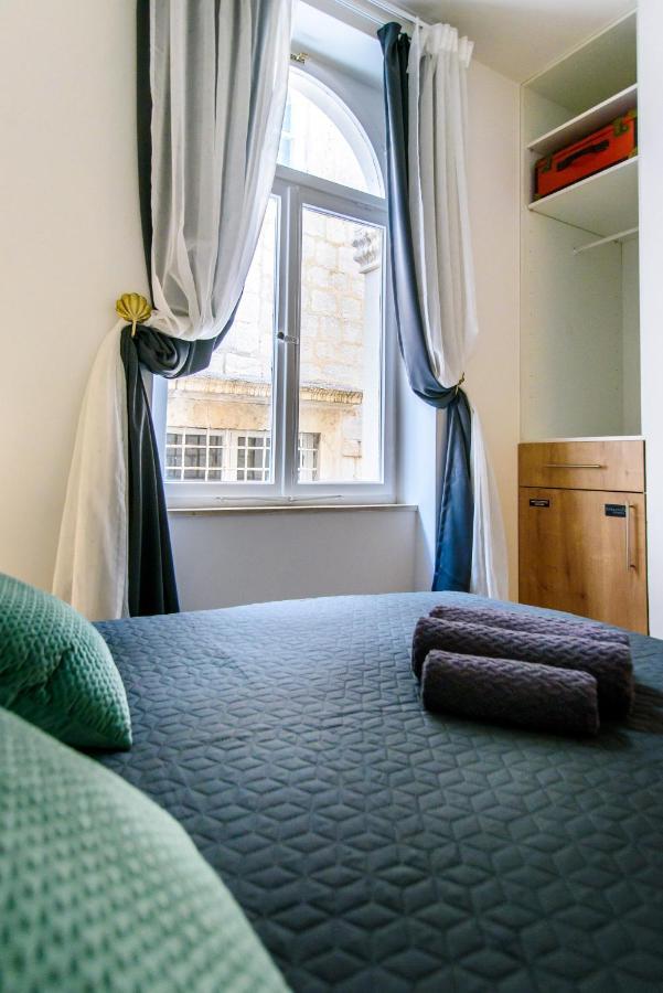 Street Buzz Old Town Apartment By Duhomes 두브로브니크 외부 사진